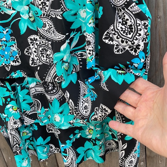 Maxine of Hollywood plus size ruffle tankini top - Picture 2 of 7